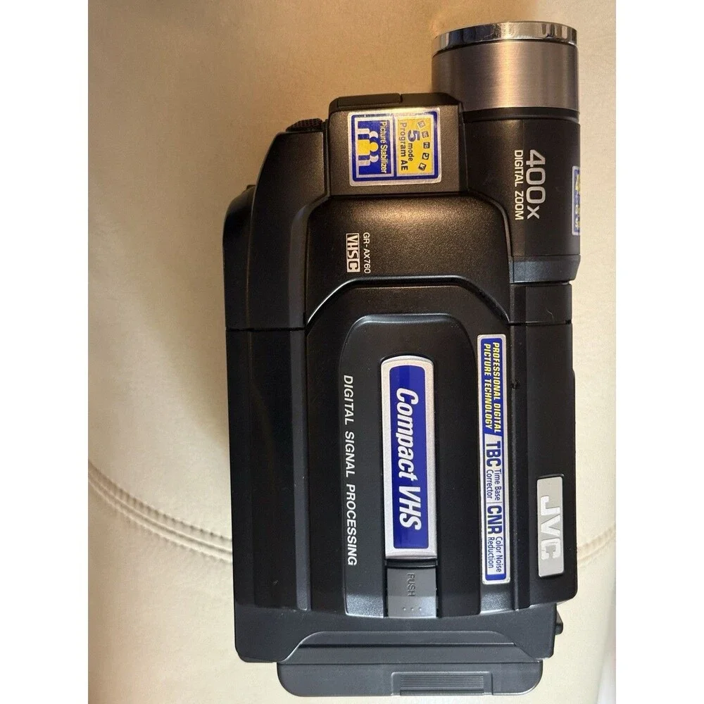 JVC GR-AX760U Compact VHS-C Video Camcorder 600x Zoom Untested